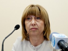 Клисарова: Матурите няма да бъдат провалени