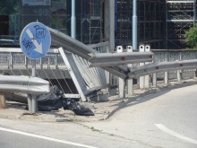 Супер пиян потроши мантинелата на Бетонния мост, отказа дрегер и кръвна проба!
