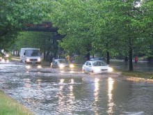 Опасност от наводнения в страната заради силните дъждове