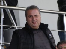 Коко Динев остава в Локомотив?