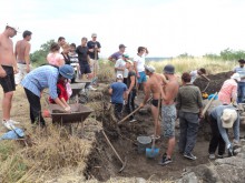 Три църкви и параклис откриха археолози край Драгойново