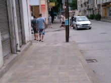 Подменят тротоарната настилка на част от ул. "Брезовска"