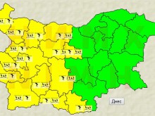 Пак ни предупреждават за дъждове и гръмотевици