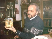 Бивш областен на Пловдив бере манатарки, праща и на Иван Костов