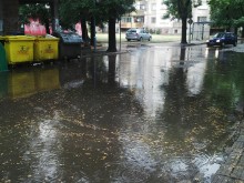 Паднали дървета и клони са възпрепятствали трафика край Пловдив