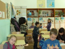 Родители теглят заеми за първия учебен ден