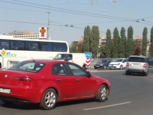 Без задръствания през новото кръгово в час пик