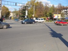 Затварят южното платно на бул. "Христо Ботев" от Гарата до Бетонния мост