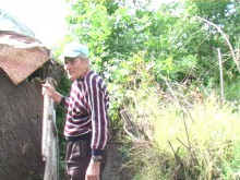 Пловдивски несретник живее 5 години без ток и вода