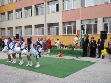 Тържествено бе открита новата учебна година в "Източен"