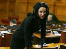 Партията на Бареков продължава да се разпада, Калина Крумова също напусна