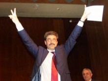 Майката на Цветан Василев: Синът ми не е лош, той гладен няма да остане