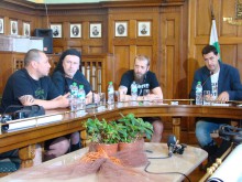 Paradise Lost за концерта на Античния: Никога не сме правили нещо подобно!