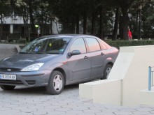 Наглец паркира на пл. "Съединение"