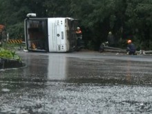 Тежка катастрофа с румънски автобус затвори прохода на Републиката