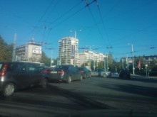 Транспортен хаос на кръстовището до ВСИ