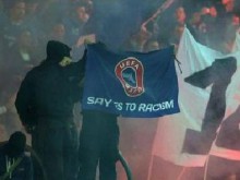 Скандал! Фенове на Левски ни направиха за смях пред света!