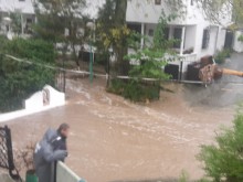Обявено е бедствено положение в Бургас, язовири преливат, пред скъсване са
