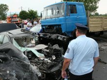 Трима мъже са транспортирани в болница след катастрофата край Пловдив