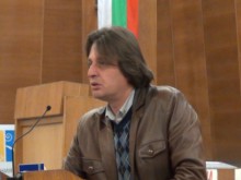 Община Карлово се сдоби с нови символи