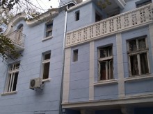 Част от "Къщата с медальона" вече е реставрирана