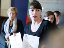 Опозицията вече спуска опорни точки срещу новото правителство