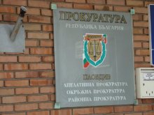 Серийно отварят съмнителни сметки