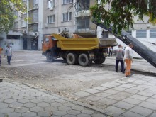 След сигнал на Plovdiv24.bg: Асфалтират паркинг в "Северен"