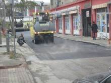 Улица до пешеходния мост вече с нов асфалт
