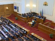 Бюджетният дефицит от 3,7% остава, цесиите ще бъдат обявени за незаконни