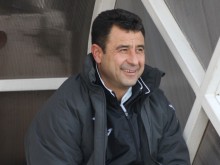 Петър Пашев разкритикува остро съдията след равенството с "моряците"