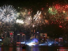 Светът посрещна новата 2015 година
