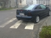 Наглец на пешеходна пътека