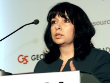 Министър Петкова: Повече от 3 млрд. лв. е натрупаният дефицит в НЕК