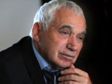 Почина Желю Желев