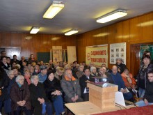 Десетки граждани на среща с Георги Титюков по въпросите за санирането