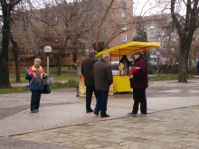 Наглеци в Първомай събират пари за лечение на дете