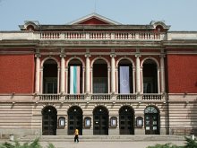 Слухове върнаха директора на Русенската опера в Пловдив