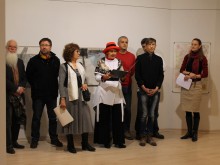 Откриха изложбата "От центъра към периферията и обратно"