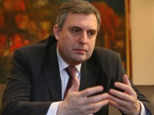 Чиновниците вече ще могат да стачкуват