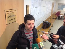Експерти: При по-ниска скорост щяха да пострадат колите, но не и Кари