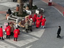 Дългата почивка този уикенд удря търговията с мартеници