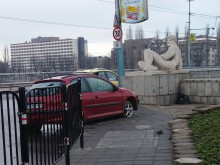 Шофьорът от снощната катастрофа се оказа 20-годишен младеж. Не е бил пиян