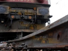 Скали паднаха върху линията от Добринище за Септември