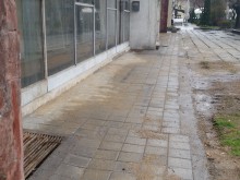 Нов тротоар в "Северен"