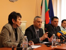 Министър Лукарски: Всеки асансьор ще има номер и паспорт