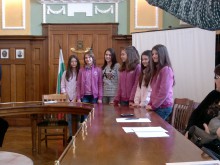 Да помогнем: Пловдивски славеи търсят пари за участие в Италия