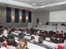 Млади медици ще дискутират онкологичните заболявания