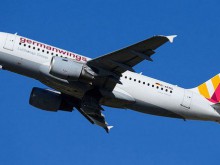 Полиция обгради дома на втория пилот, свалил самолета във Франция