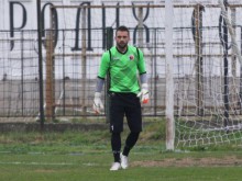 Локо започва със Скорчев на вратата на "Тича"
